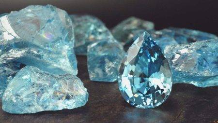Totul despre piatra Aquamarine: Înțeles, caracteristici și proprietăți
