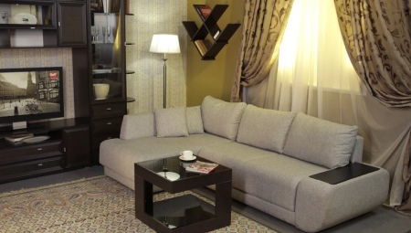 Alegeți o canapea de colț într-o cameră mică