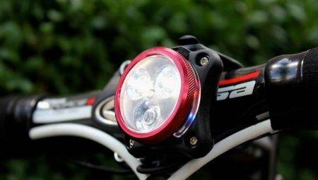 Alegerea de fixare pentru un lanternă bicicletă