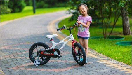 Biciclete ușoare pentru copii: modele populare și caracteristici de selecție