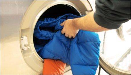 Cum să spălați o jachetă pe puf?