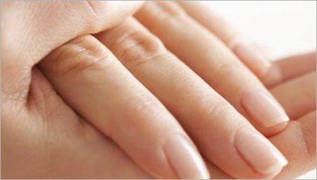 Cum să întineriți pielea mâinilor la domiciliu?