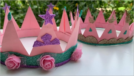 Cum se face origami sub forma unei coroane?