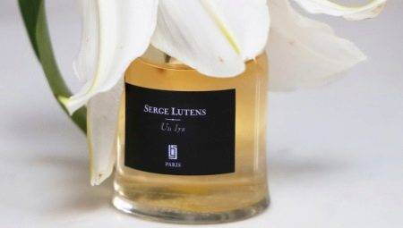 parfum pentru femei cu miros de crin
