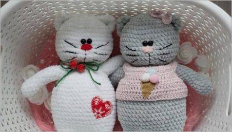 Descriere și de tricotat Scheme de original Pisici amigurumi