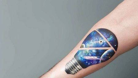 Tatuaj pe subiect  spațiu 