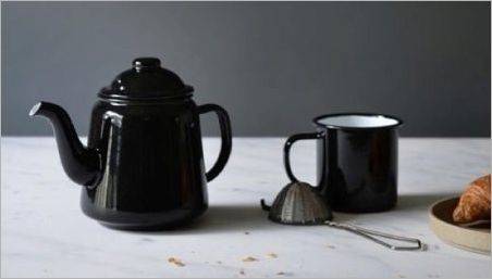 Teapoturile emailate: specii și subtilități de alegere